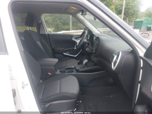 KNDJ23AU7L7713989 KIA SOUL LX