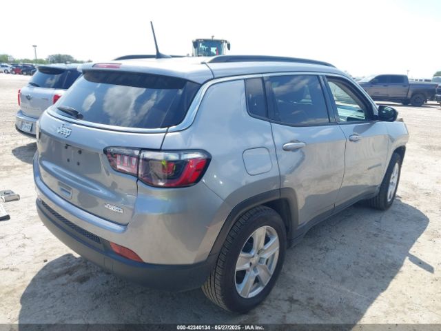 2022 JEEP COMPASS 3C4NJCBB0NT204889 Photo 3