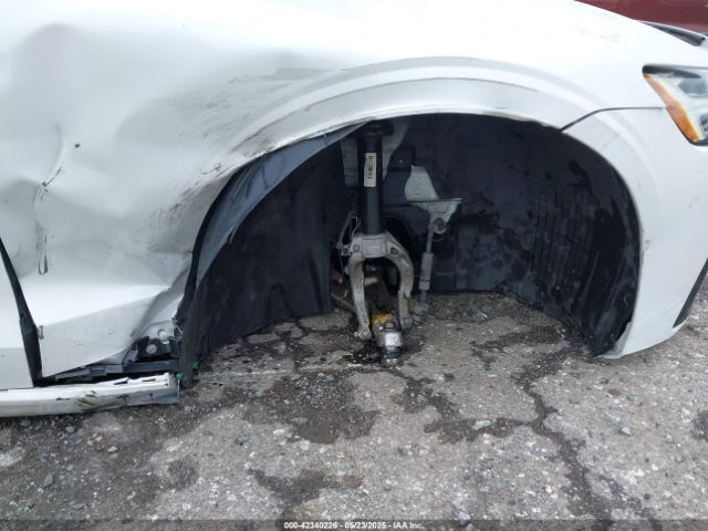 2021 VOLVO S60 7JR102TZ4MG117993 Photo 5