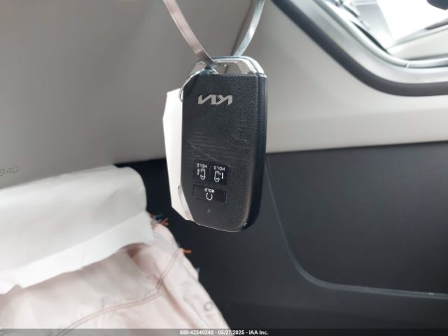 KNDNB4H31R6393295 KIA Carnival Mpv Lx Seat Package