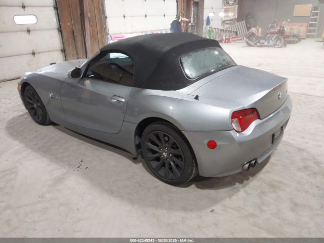 2006 BMW Z4 4USBU53506LW92215 Photo 2