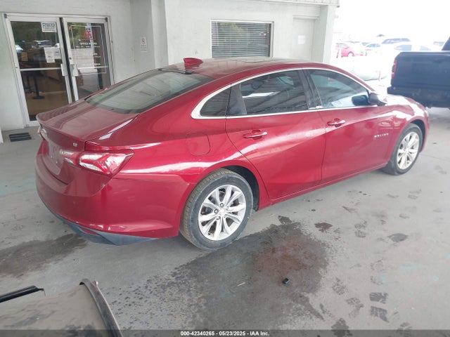 1G1ZD5ST7KF114926 Chevrolet MALIBU LT