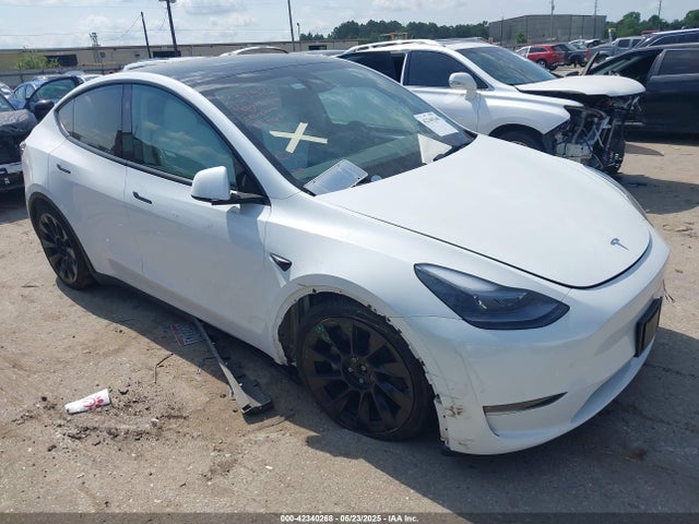 2023 TESLA MODEL Y 7SAYGAEE4PF885925 Photo 0