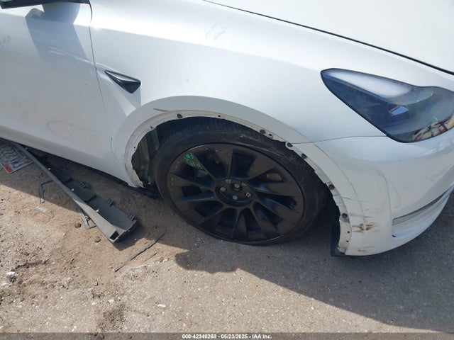 2023 TESLA MODEL Y 7SAYGAEE4PF885925 Photo 5