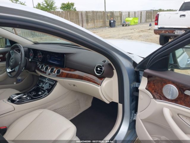 2018 MERCEDES-BENZ E 300 WDDZF4KB3JA385504 Photo 4