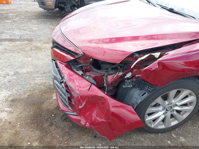 4T1B11HK8JU506408 Toyota CAMRY LE