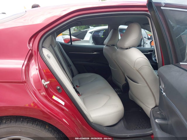 4T1B11HK8JU506408 Toyota CAMRY LE