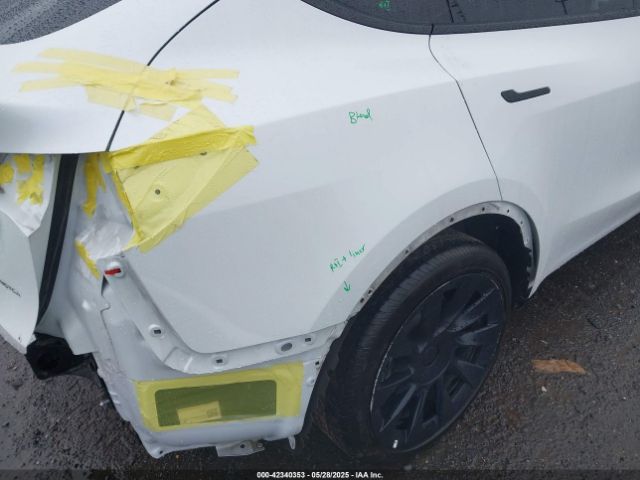 7SAYGDEE3NF524295 Tesla Model Y Long Range Dual Motor All-wheel Drive