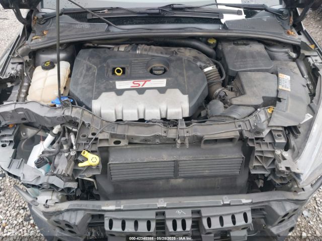 1FADP3L94GL250543 Ford FOCUS ST