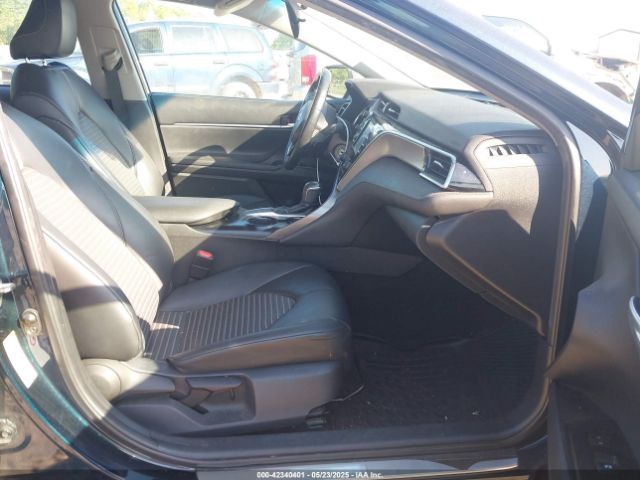 2018 TOYOTA CAMRY 4T1B11HKXJU597861 Photo 4