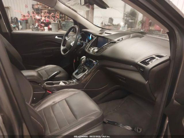 1FMCU9J97EUA80749 Ford Escape Titanium