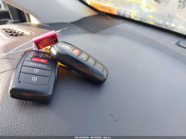 2022 TOYOTA COROLLA CROSS 7MUDAAAG0NV030013 Photo 10