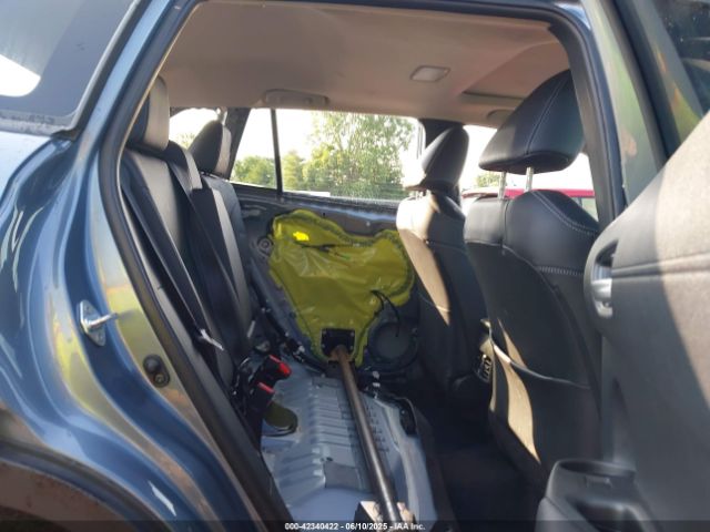 2022 TOYOTA COROLLA CROSS 7MUDAAAG0NV030013 Photo 7