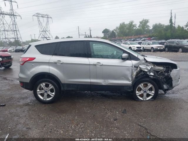 1FMCU9G95GUC64436 Ford ESCAPE SE