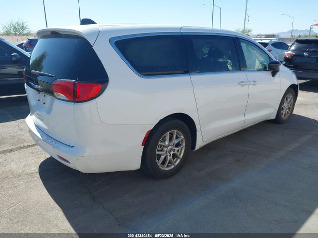 2024 CHRYSLER VOYAGER 2C4RC1CG4RR141427 Photo 3