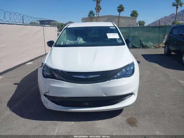 2024 CHRYSLER VOYAGER 2C4RC1CG4RR141427 Photo 5