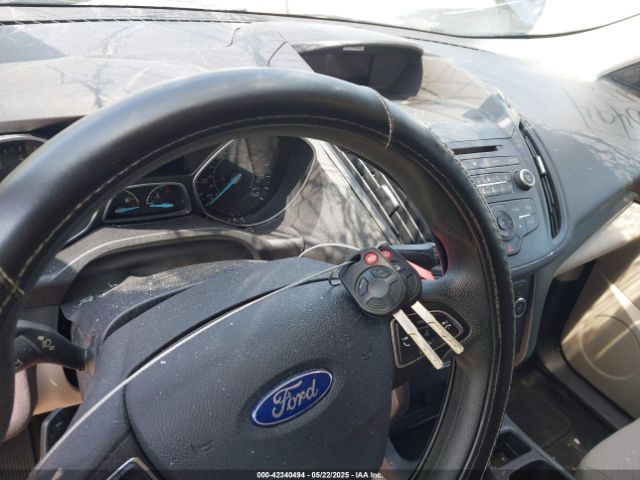 1FMCU0G91HUB31069 Ford ESCAPE SE