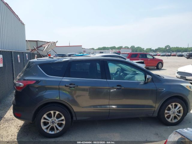 1FMCU0G91HUB31069 Ford ESCAPE SE