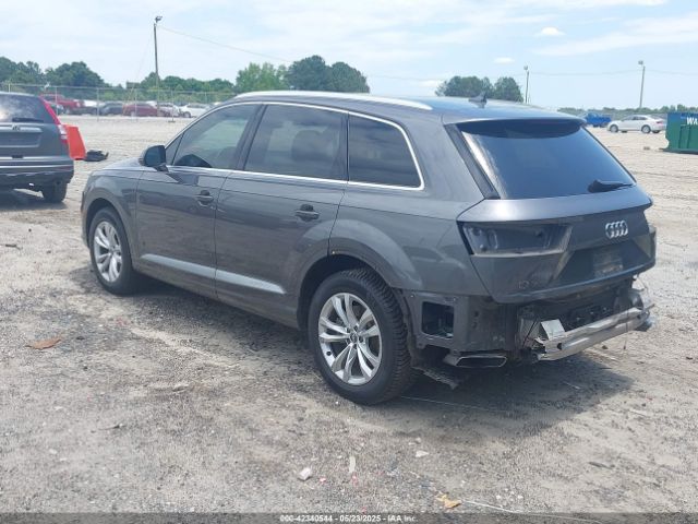 2019 AUDI Q7 WA1LAAF78KD012598 Photo 2