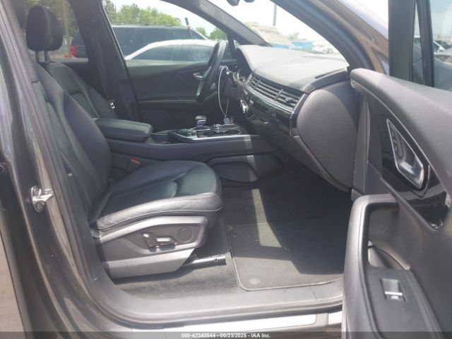 2019 AUDI Q7 WA1LAAF78KD012598 Photo 4