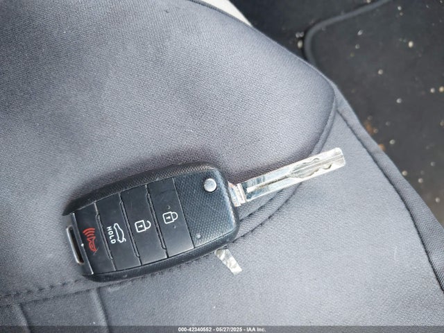 5XXGM4A75FG361463 KIA Optima Lx