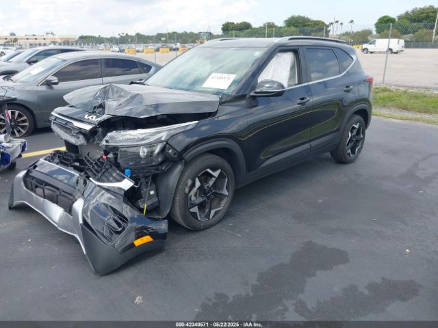 KNDER2AA8R7636670 KIA SELTOS EX