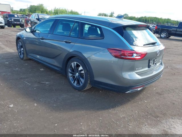 W04GV8SX5J1161328 Buick Regal Tourx Essence