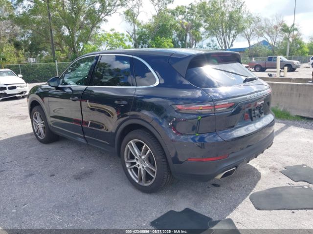 2019 PORSCHE CAYENNE WP1AA2AY6KDA01777 Photo 2