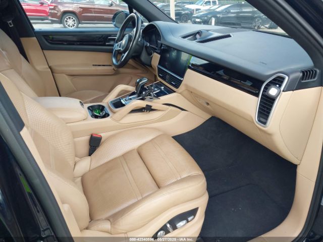 2019 PORSCHE CAYENNE WP1AA2AY6KDA01777 Photo 4