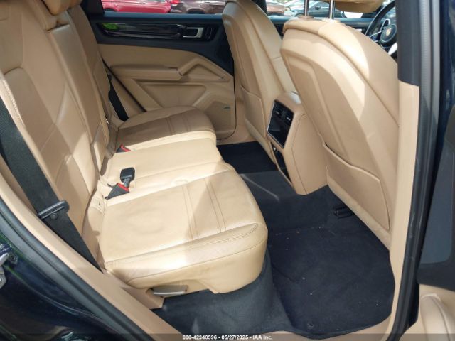 2019 PORSCHE CAYENNE WP1AA2AY6KDA01777 Photo 7