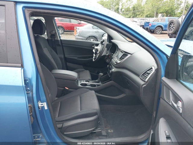 KM8J33A23HU319048 Hyundai Tucson Eco