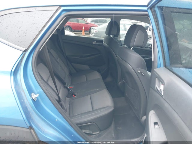 KM8J33A23HU319048 Hyundai Tucson Eco
