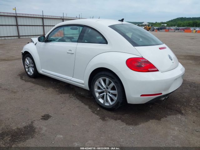 2014 VOLKSWAGEN BEETLE 3VWJL7AT1EM621584 Photo 2