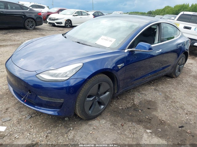 5YJ3E1EBXKF393900 Tesla 2019