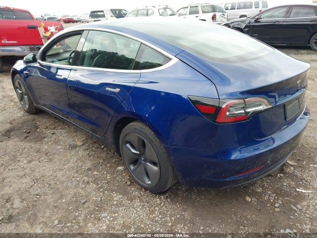 5YJ3E1EBXKF393900 Tesla 2019