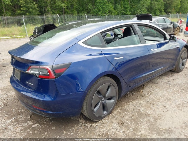 5YJ3E1EBXKF393900 Tesla 2019