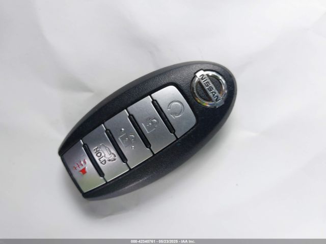 5N1AT2MV2JC760164 Nissan Rogue Sl