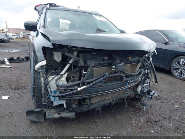 5N1AT2MV2JC760164 Nissan Rogue Sl