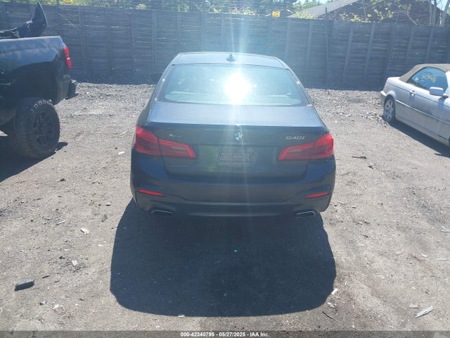 WBAJE7C59JWD52515 BMW 2018