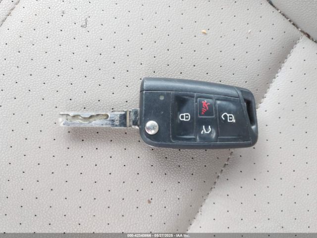 3VWC17AU1FM506752 Volkswagen Golf Sportwagen Tsi S 4-door