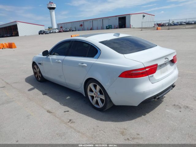 2017 JAGUAR XE SAJAE4BG9HA948704 Photo 2