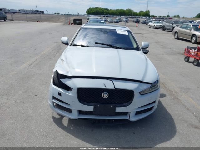 2017 JAGUAR XE SAJAE4BG9HA948704 Photo 5
