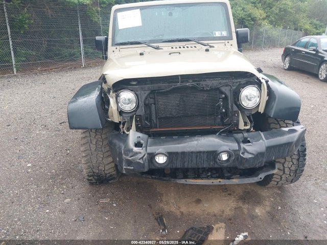 1C4BJWDG5JL866860 Jeep Wrangler Jk Unlimited Sport S 4x4