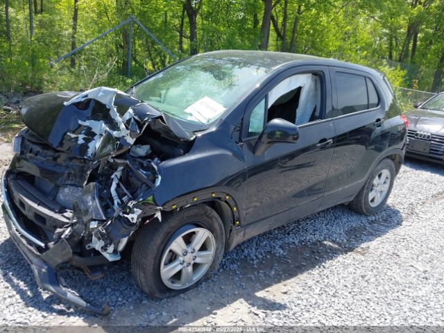KL7CJKSB4MB302421 Chevrolet Trax Fwd Ls