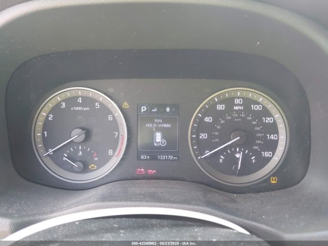KM8J33A22HU536042 Hyundai Tucson Sport