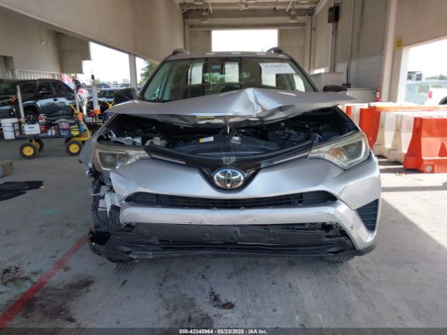 2T3ZFREV4HW342699 Toyota RAV4 LE