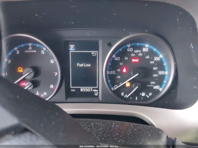 2T3ZFREV4HW342699 Toyota RAV4 LE