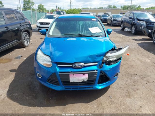 1FADP3F27EL275173 Ford FOCUS SE