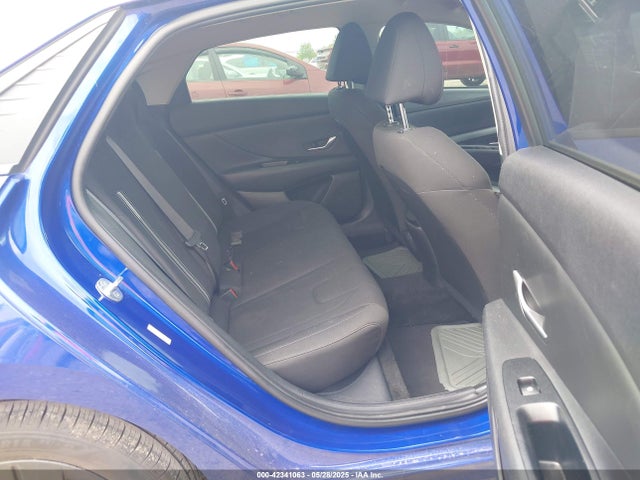 KMHLM4AG8MU068867 Hyundai ELANTRA SEL
