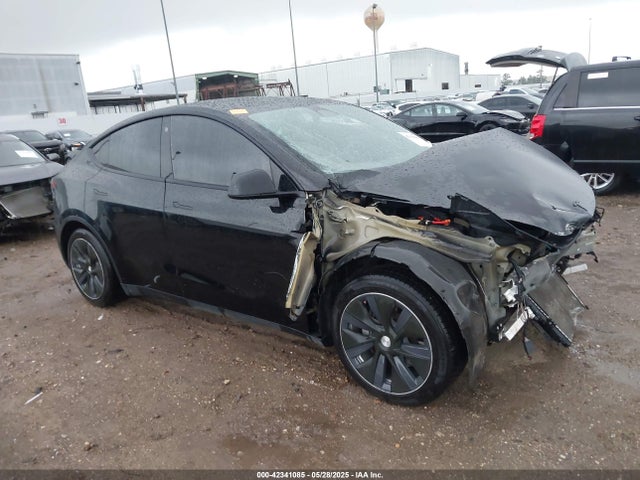 2021 TESLA MODEL Y 5YJYGAEE1MF149792 Photo 0